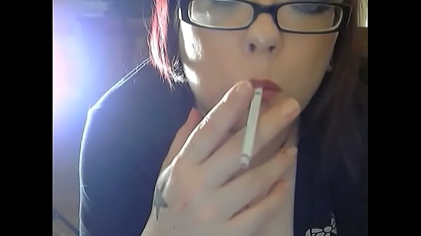 bbw blondie tina snua smoking a slim vogue cigarette in a holder with match light up