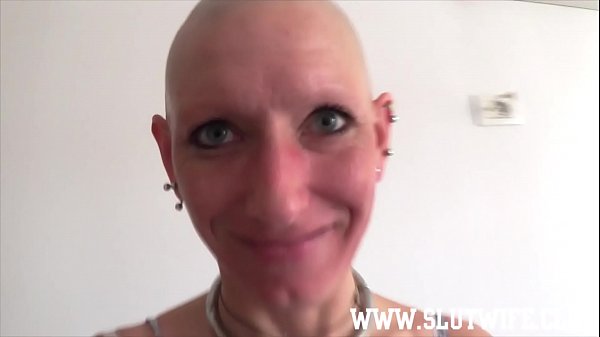 bald slut roni marie face fucked